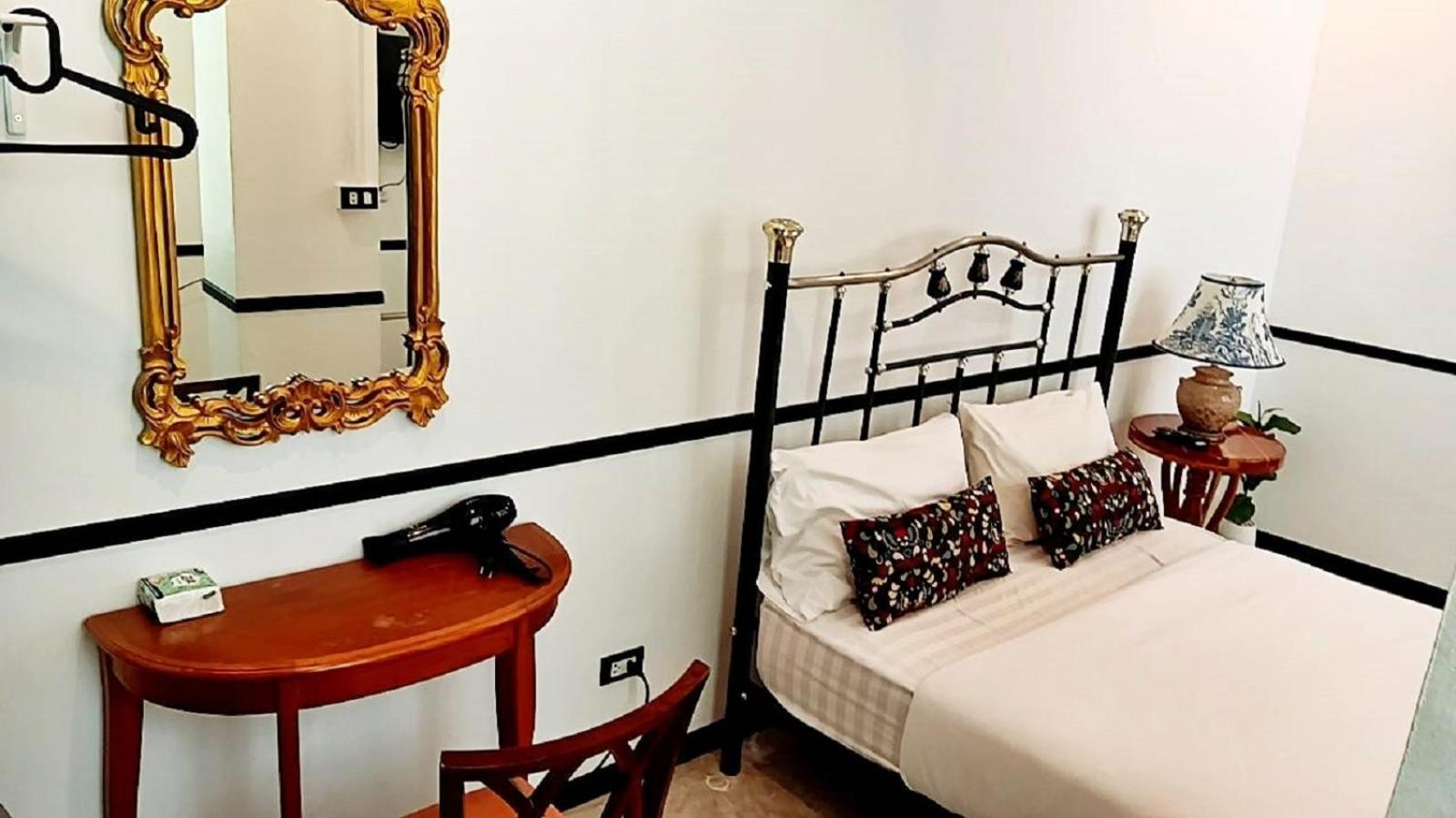 The Character Yaowarat V เดอะ คาแรคเตอร์ เยาวราช 3 Apartment Bangkok Ngoại thất bức ảnh